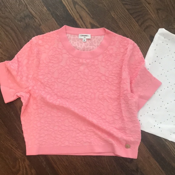 CHANEL Tops - Chanel camellia knit short sleeve pink top 38